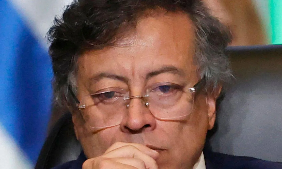 Gustavo Petro entra en el último mes de su mandato
