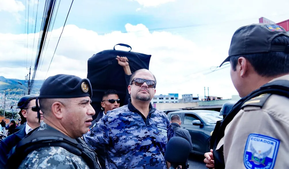 Diez detenidos en Quito tras descubrir un supuesto call center que habría sido usado para extorsiones a nivel internacional