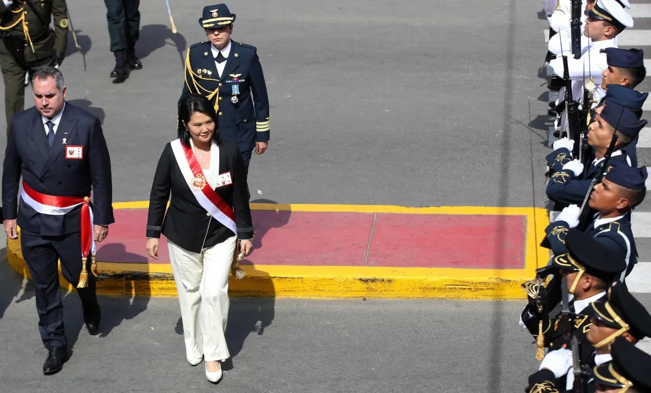 Keiko Fujimori preside tradicional desfile por la independencia de Perú