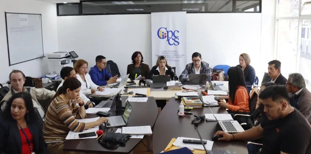 Comisión cuestiona al CPCCS y pide frenar el concurso para fiscal