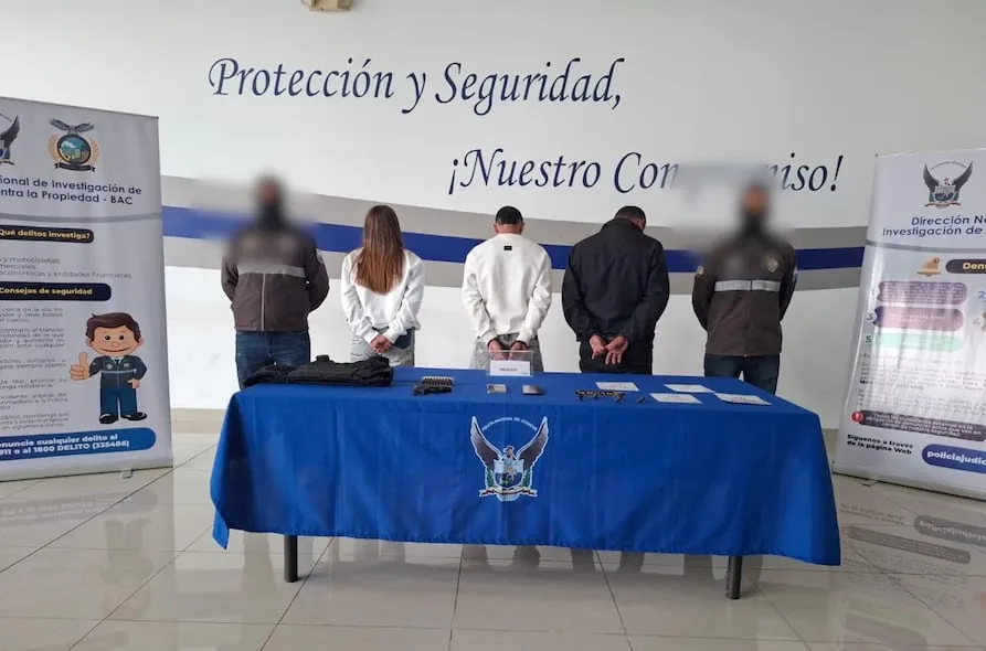 Detienen en Quito a tres implicados en robo de $ 40.000 bajo la modalidad de sacapintas