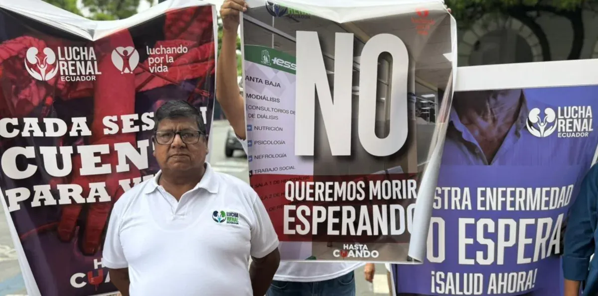 Pacientes renales logran derivaciones a clínicas privadas tras plantón en Guayas