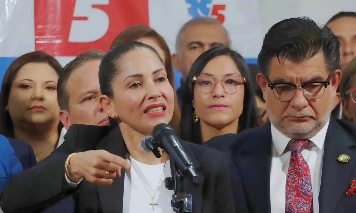 Luisa González cuestiona la negativa del CNE en Manabí y anuncia que apelará