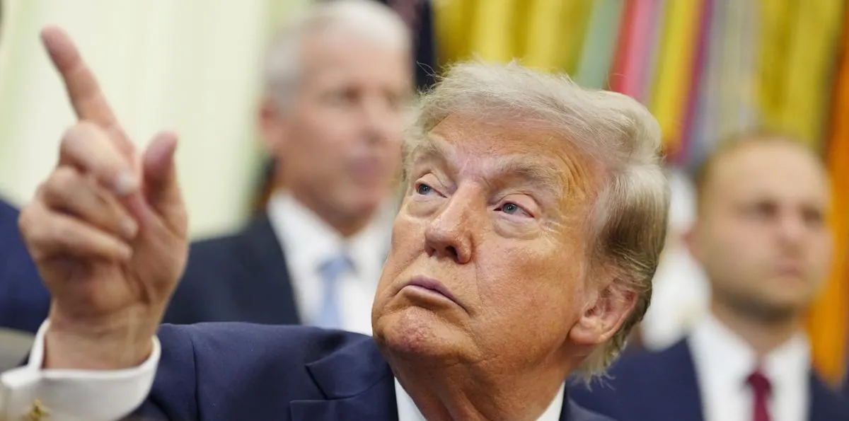 Donald Trump da “otra oportunidad” a Irán y pausa un nuevo bombardeo de Estados Unidos