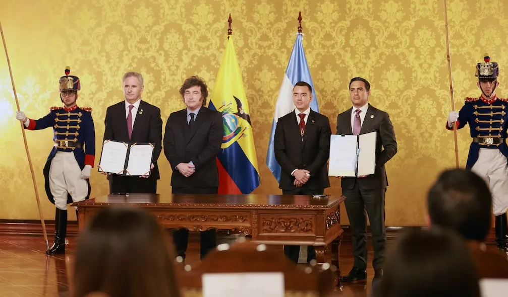 Embajadora destaca acuerdo que otorga a Ecuador 3.000 cupos anuales para exportar vehículos a Argentina y bajar aranceles