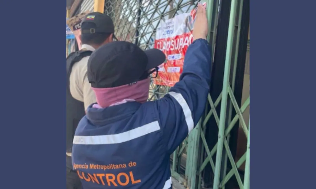 Clausuran hostal en Puengasí tras hallazgo de mujer sin vida
