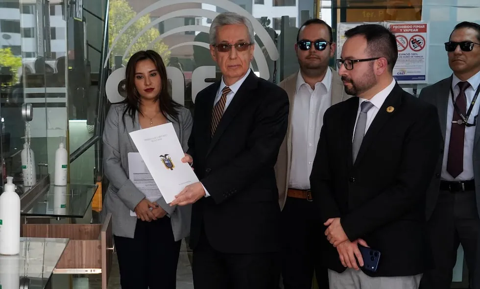 Secretario Jurídico de la Presidencia pide al CNE desestimar el proceso de revocatoria de mandato que impulsa la Fenocin y otras organizaciones sociales