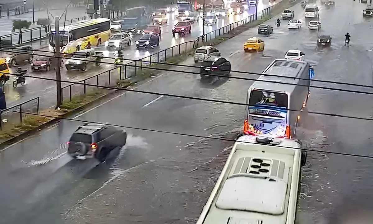 Advierten fuertes lluvias en Guayaquil en medio de altas temperaturas para las próximas horas