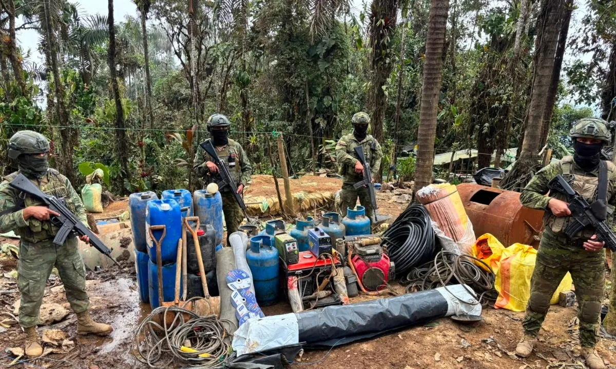 Ecuador prepara una nueva estrategia para desarticular la minería