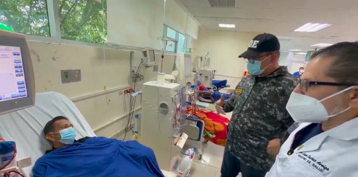 Operativo sorpresa de John Reimberg y el ministro de Salud deja insólitos hallazgos en hospitales