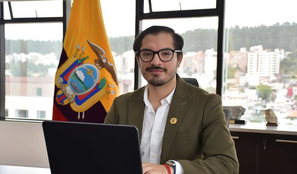 Viceministerio de Minas cambia de manos: Galo García ingresa en reemplazo de Guillermo Flores