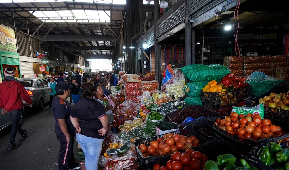 INEC reportó inflación mensual negativa en julio: precios disminuyeron
