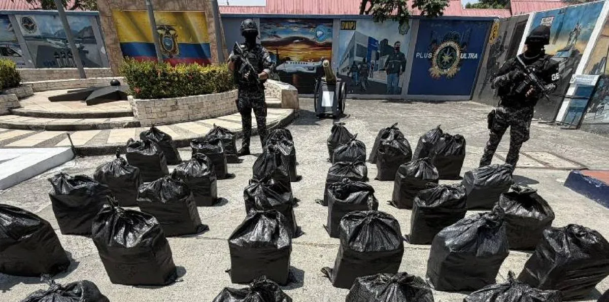 La Policía de Ecuador incauta 1,01 toneladas de cocaína que tenían a México como destino