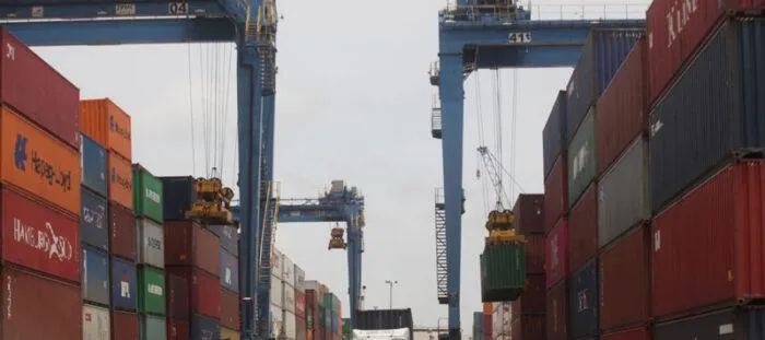 Ecuador aprueba reforma aduanera para optimizar el comercio