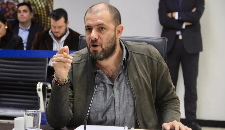 Juan Esteban Guarderas confirma que está bajo custodia policial