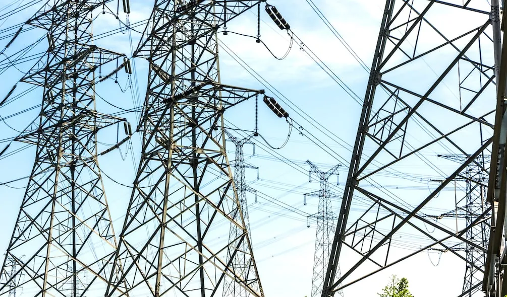 Generación eléctrica: Gobierno ha entregado licencias que este año y la primera mitad del 2027 sumarán más de 700 megavatios