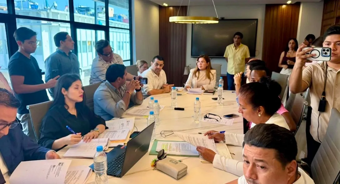 Jenny Machuca asume como alcaldesa subrogante de Machala tras detención de Darío Macas