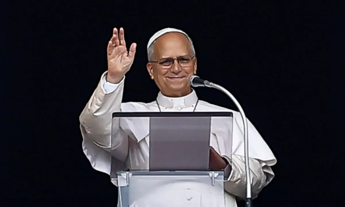 El papa León XIV vuelve al ángelus y habla de su recuperación este 18 de octubre de 2026