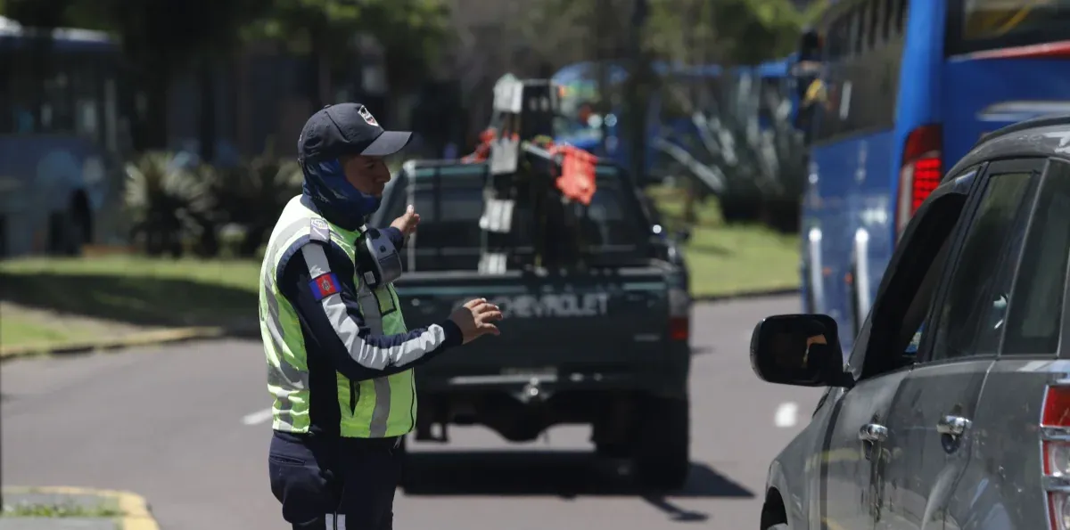 Aprehensiones por conducir en estado de embriaguez se duplican en Quito durante 2026