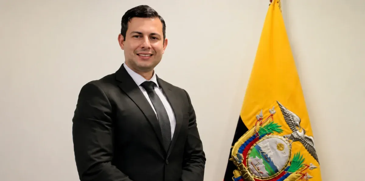 Daniel Noboa designa a Ricardo Xavier Gutiérrez como ministro encargado de Telecomunicaciones