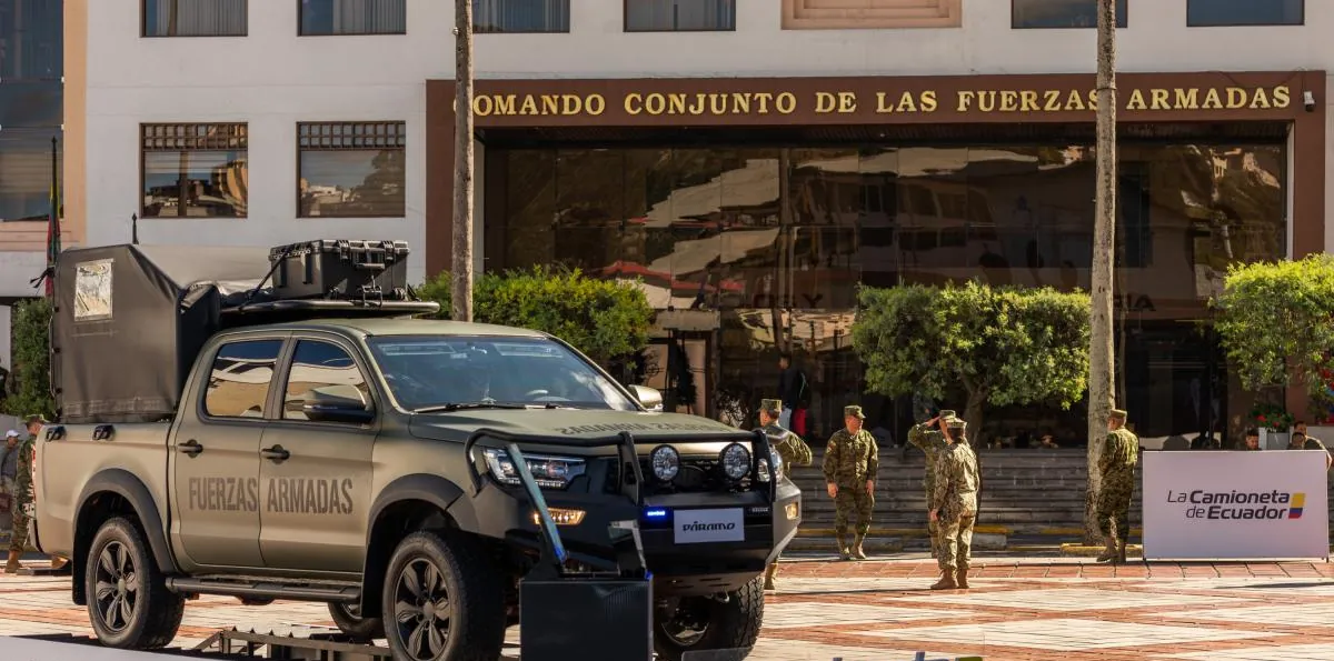 Primera patrulla militar ensamblada en Ecuador es donada por tres empresas a las Fuerzas Armadas