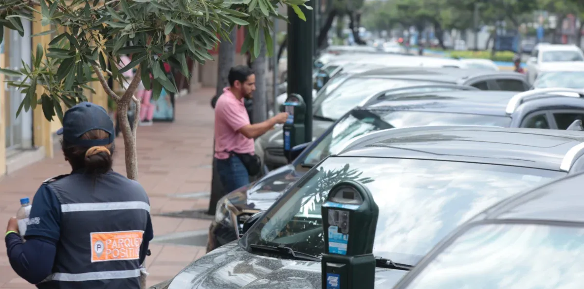 Nuevos parqueos tarifados en Guayaquil: dónde empezarían y cuánto podrían costar