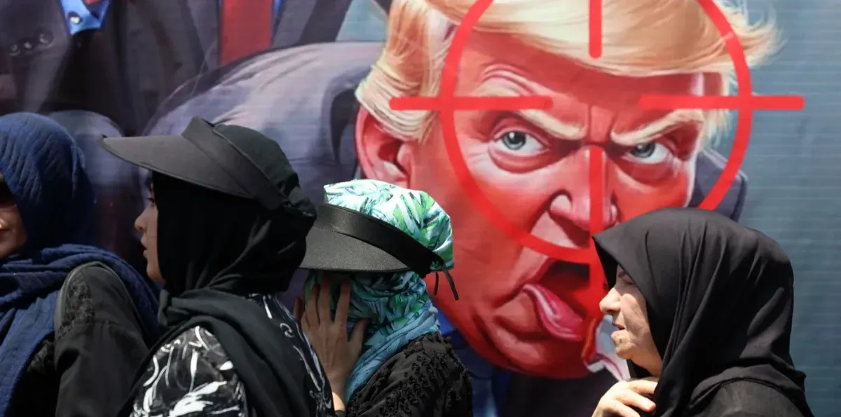 Trump dice que Ormuz se abrirá "muy pronto" o Irán será "golpeado muy duramente"