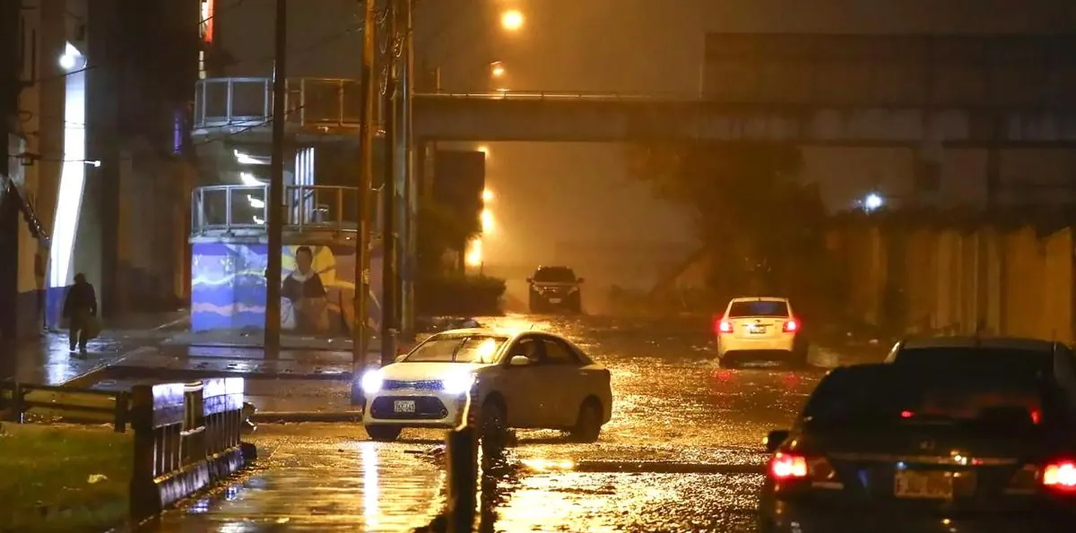 Lluvias intensas y deslizamientos afectan a Perú mientras aumenta previsión de El Niño Costero