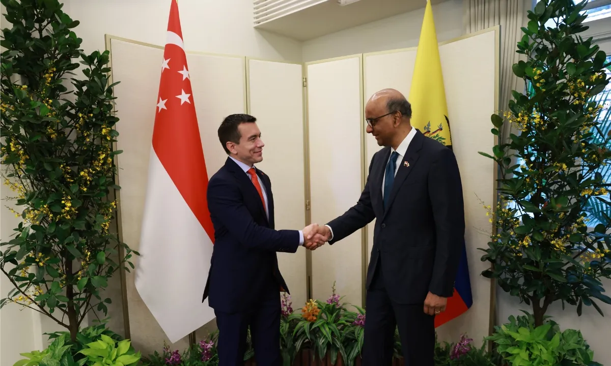 Ecuador y Singapur firman acuerdo de cooperación durante la gira de Daniel Noboa