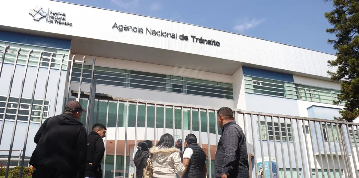 Licencias de conducir caducadas en Ecuador: cómo pedir turno en agosto 2026