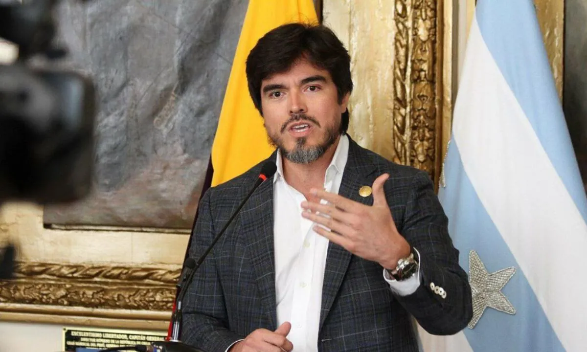 José De La Gasca responde a verificación en concurso para fiscal