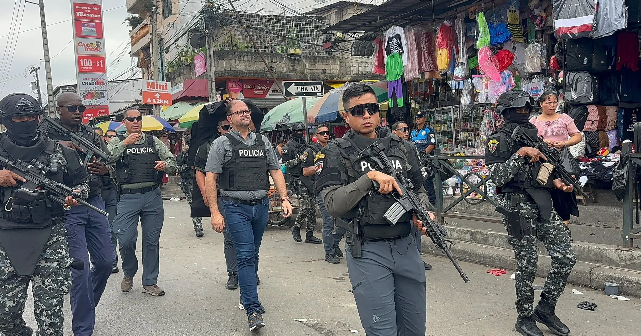 Policía ejecuta operativo en la Entrada de la 8, en Guayaquil