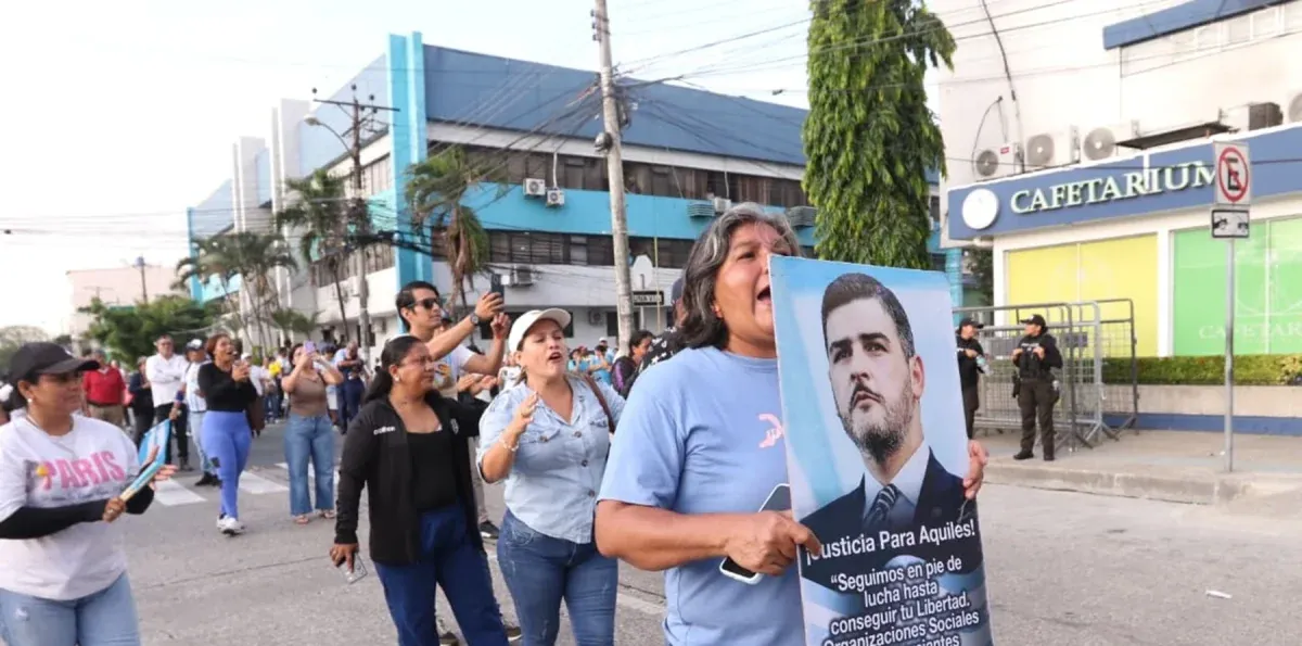 ¿Aquiles Álvarez rechazó operarse? Su abogado explica lo ocurrido