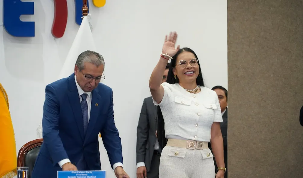 Diana Atamaint renuncia al Consejo Nacional Electoral
