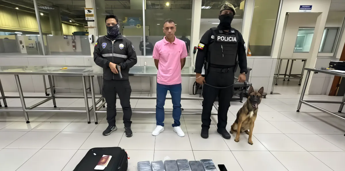Español fue detenido con 19,7 kilos de cocaína en el aeropuerto de Guayaquil