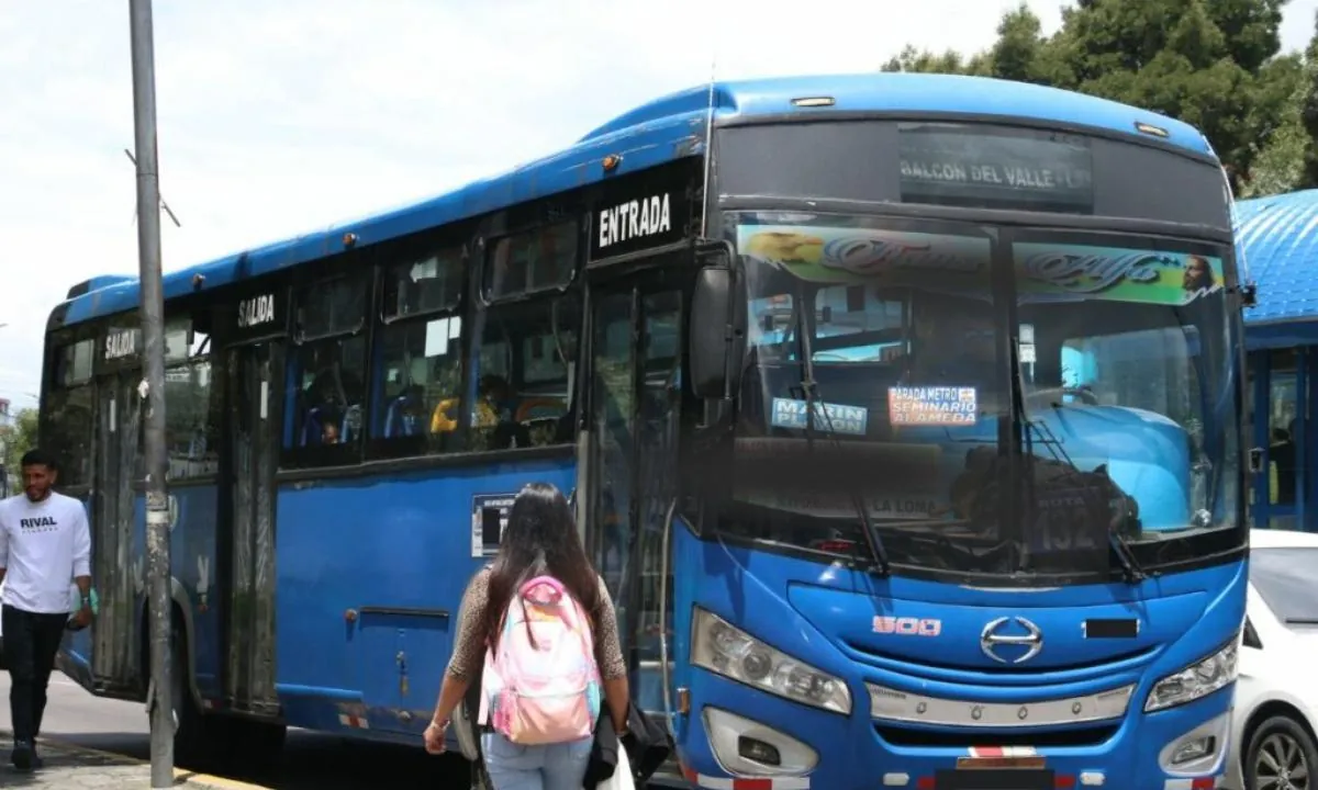 ANT advierte sanciones por suspensión injustificada de transporte público