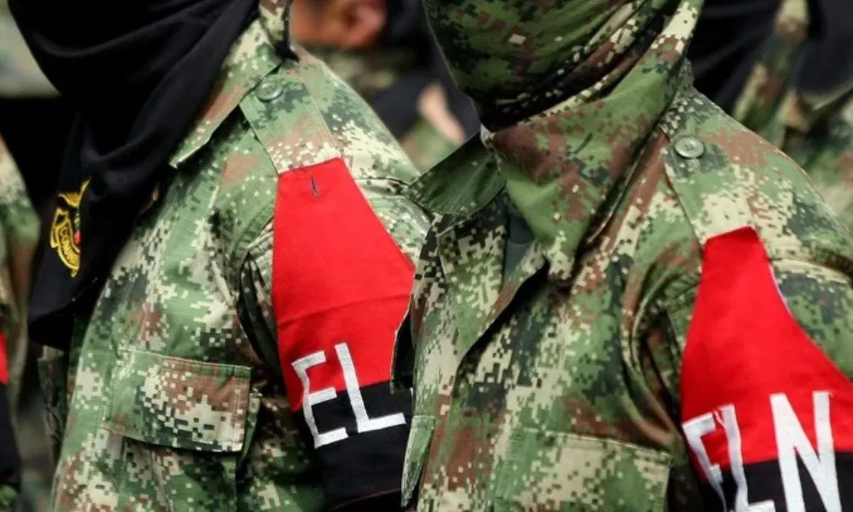 Secuestran a 39 personas en Colombia, entre ellas un menor de edad; autoridades culpan a ELN