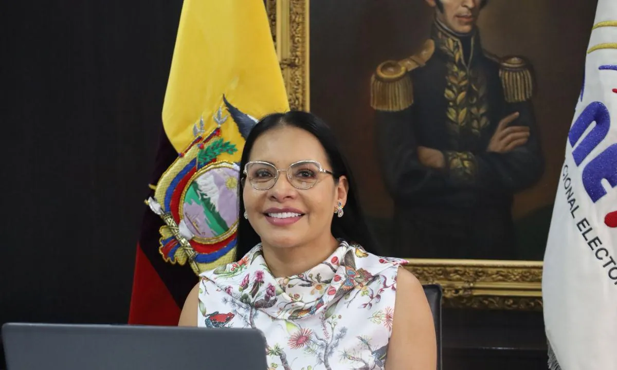 Diana Atamaint renuncia al CNE tras más de un mes de dejar la Presidencia