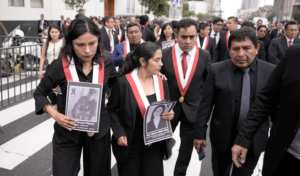 Parlamentarios de izquierda abandonaron el Congreso antes de discurso presidencial de Keiko Fujimori
