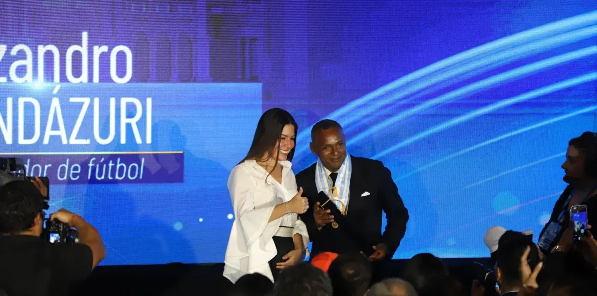 Guayaquil distingue a sus referentes en ciencia, cultura, educación, deporte y servicio social